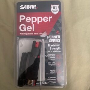 Red Pepper Gel with Adjustable Hand Strap - Black and Red